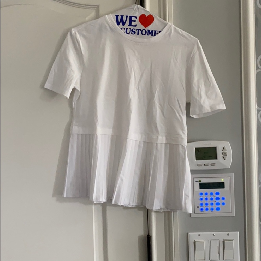 Authentic Zara T-shirt with pleated bottom size s